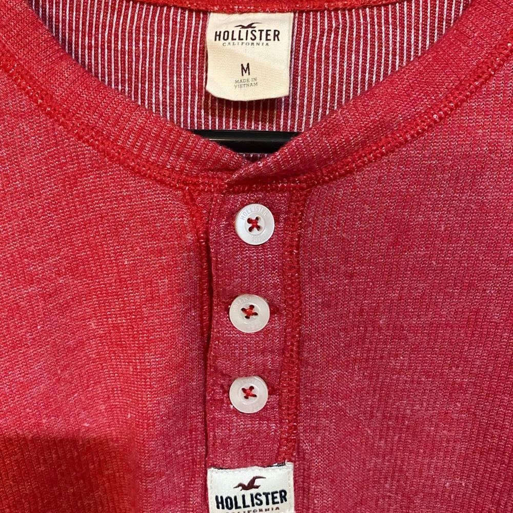 Red Hollister pullover size M
